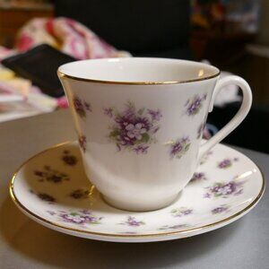 Royal Vale Fine China Teacup and Saucer Set
